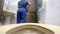 BA&Ntilde;O DE HOSPITAL GRABA A PACIENTE Y ENFERMERA MEANDO
