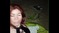 Madura con tetas naturales sexy es follada en la v&iacute;a p&uacute;blica