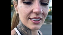 Vi uma Prostituta fazendo ponto na rua pedi pra ela fazer um boquete ela cobro 10$ ela quis me levar pro beco ! (P&uacute;blico)