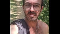 Um lugar tranquilo no parque.