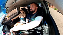 Passageira Safada entra no Uber sem calcinha e motorista n&atilde;o resiste