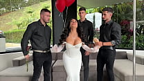 Gangbang &eacute;pico por San Valent&iacute;n a Steffy Moreno DP y Anal