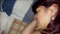 Le hago un anal por primera vez, sufre y jadea de dolor pero le encanta, luego me chupa la pija