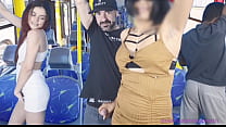 Mulher gostosa foi encoxada e levou gozada dentro do &ocirc;nibus cheio!