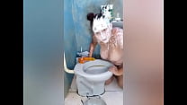 Vomitando de Tes&atilde;o Com a Rola de Borracha Enfiada no Fundo da Garganta