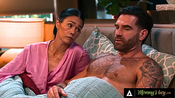 MOMMY'S BOY - Petite Alexia Anders Gets Fucked By Stepbrother Next To Stepmom Dana Vespoli In 4-Some 17 min