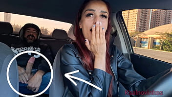 Mulher motorista de aplicativo flagra passageiro se masturbando atrás...E agora? 11 min