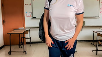 ESCOLA DO RIO VAZOU ALUNA COM PROFESSOR E ELE FOI DEMITIDO 7 min
